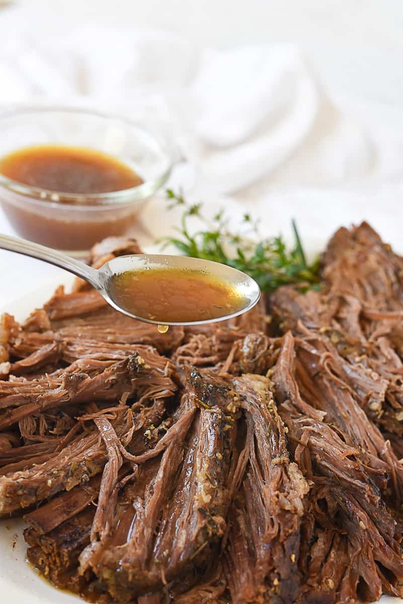 Perfectly Tender Tri-Tip Roast in a Slow Cooker: Step-by-Step Guide