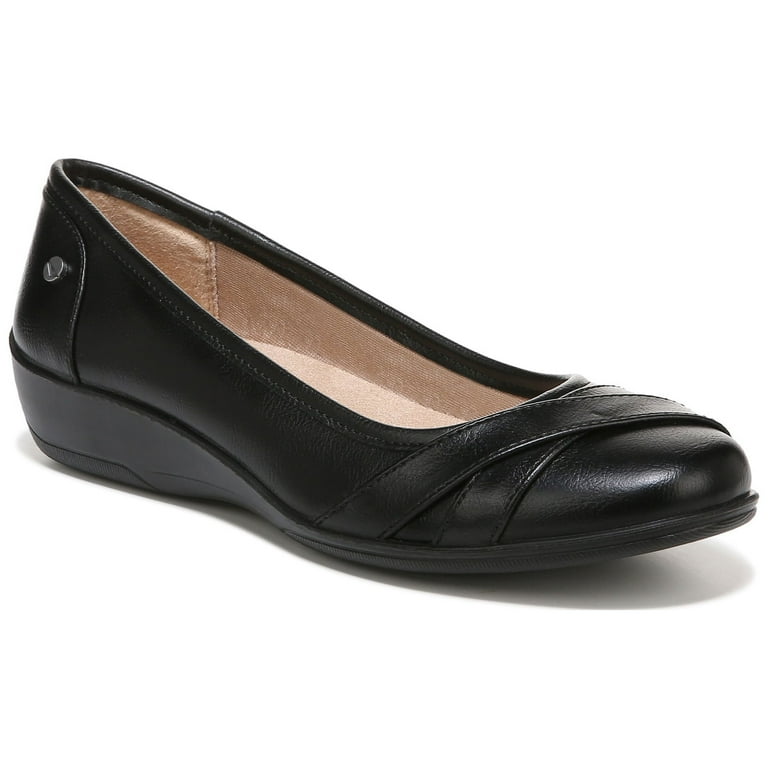 Discover LifeStride: Trendy & Comfortable Shoes for Every Occasion