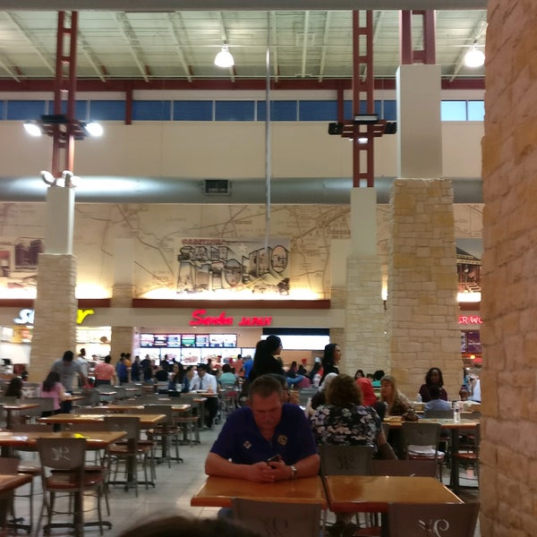Explore Top Dining Spots at Memorial Mall Food Court