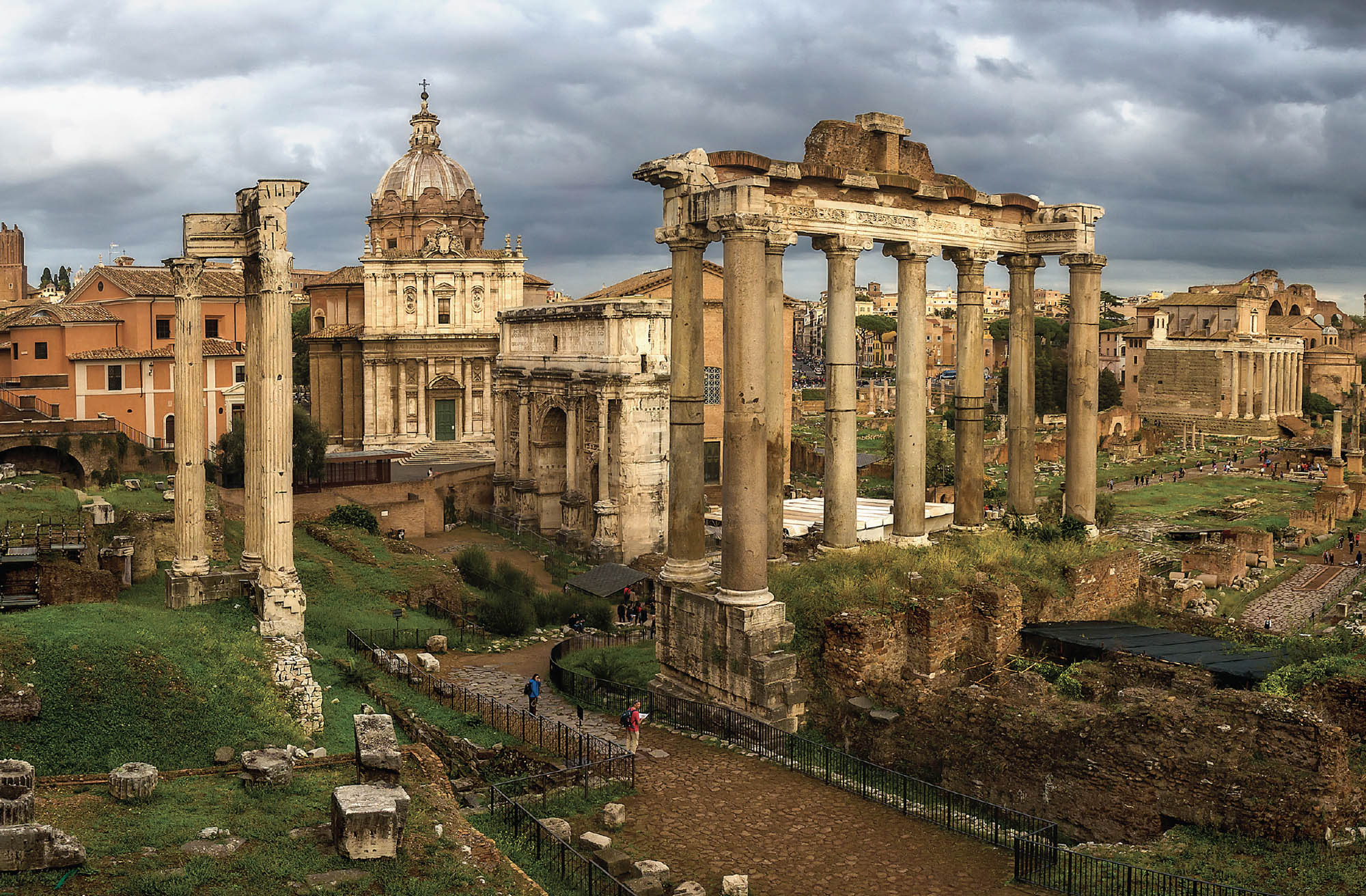 The Fall of Rome Through Primary Sources: Historical Insights and Analysis