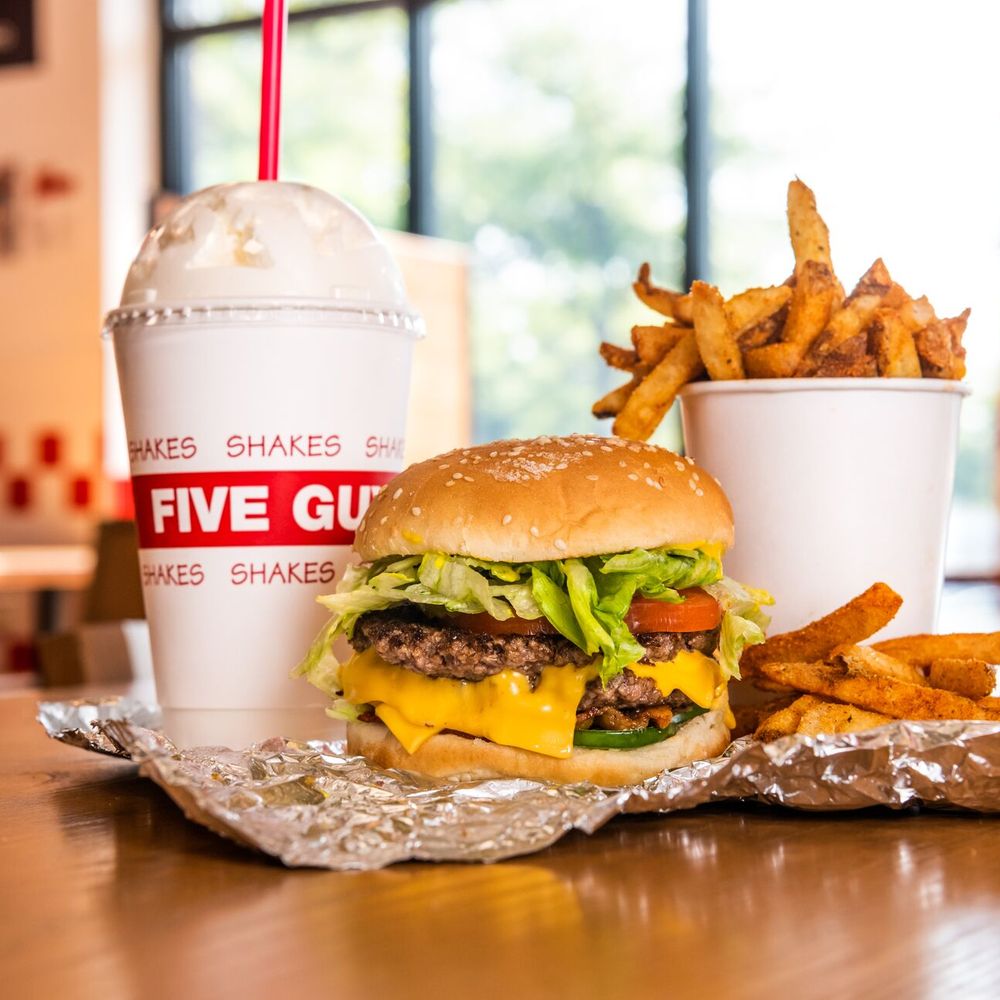 Discover Top Food Choices at Parkway Plaza Food Court
