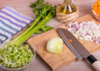 Discover the Ultimate Thai Cooking Knife： Durable and High-Quality