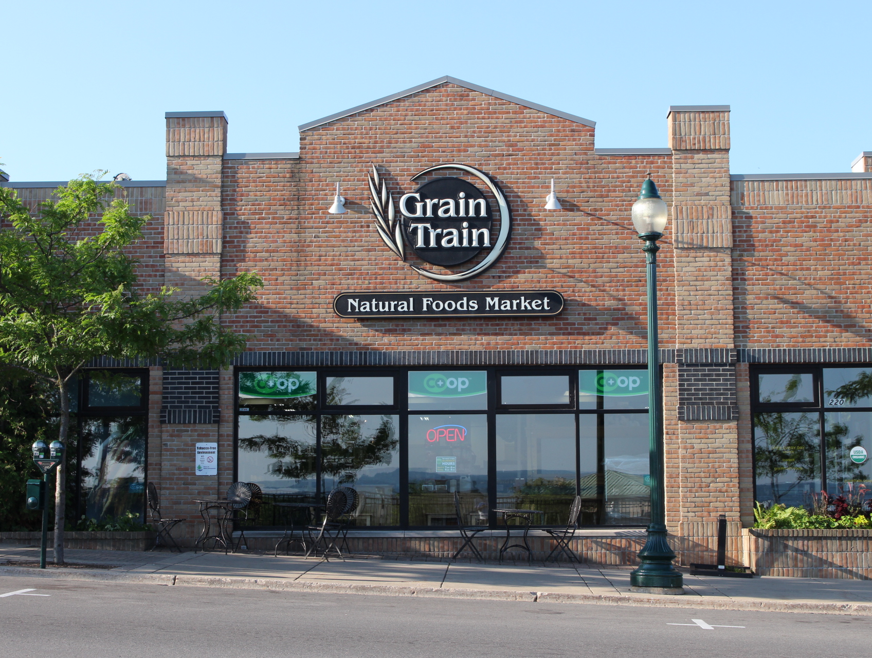 Petoskey’s Grain Train Food Truck Court: A Hub for Natural Foods and Local Eats