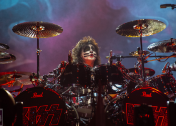 Honoring a Hollywood Legend： Farewell to an Era of Iconic Performances