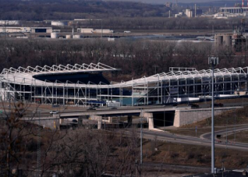 How Does Chicago Youth Center Epstein Fund Their Programs? A Deep Dive