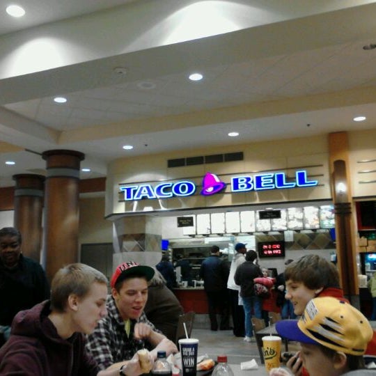 Top Eateries to Try at Colonie Center Mall Food Court