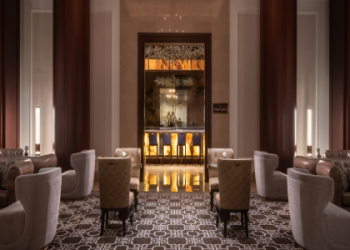 Discover the Best Dining Experience at Round Up Inn Food Court in Fort Worth