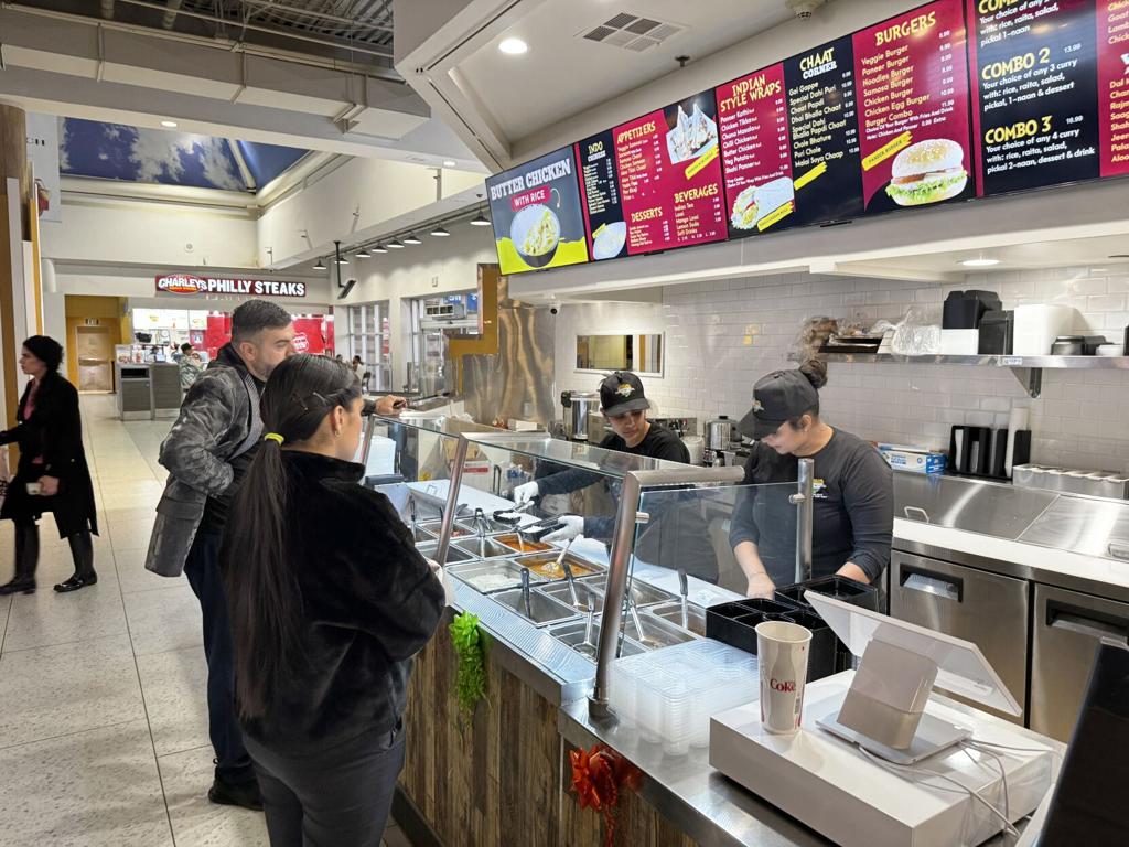 Top Eats at Valley Plaza Mall Food Court: A Complete Guide to Dining in Bakersfield