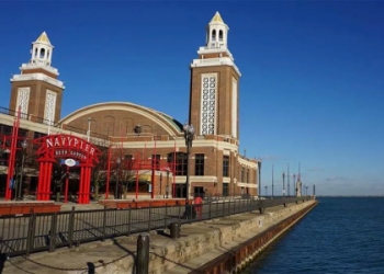 Navy Pier Food Court Map: Explore Top Food Stops and Local Flavors in Chicago