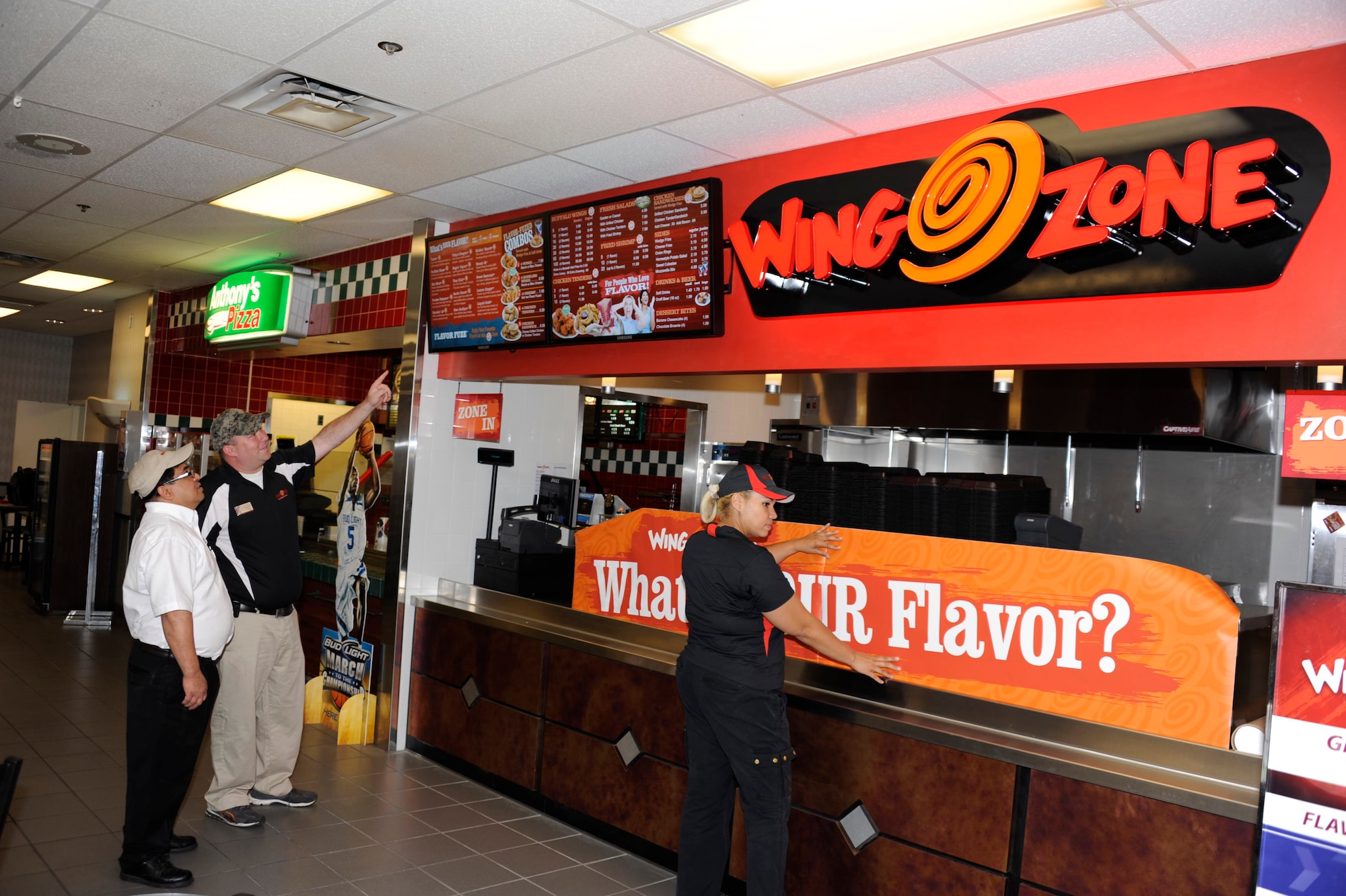 mini mall food court
