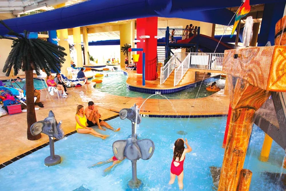 Top Indoor Water Parks in Myrtle Beach, SC: Family-Friendly Attractions & Slides