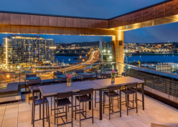 Explore the Best Dining Options at the Ronald Reagan Food Court in Washington, D.C.