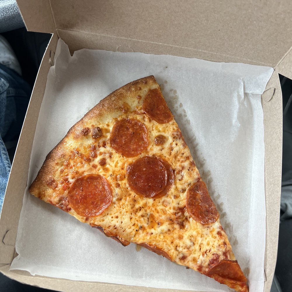 Top Pizza Place in Food Courts: Where to Find the Best Slice