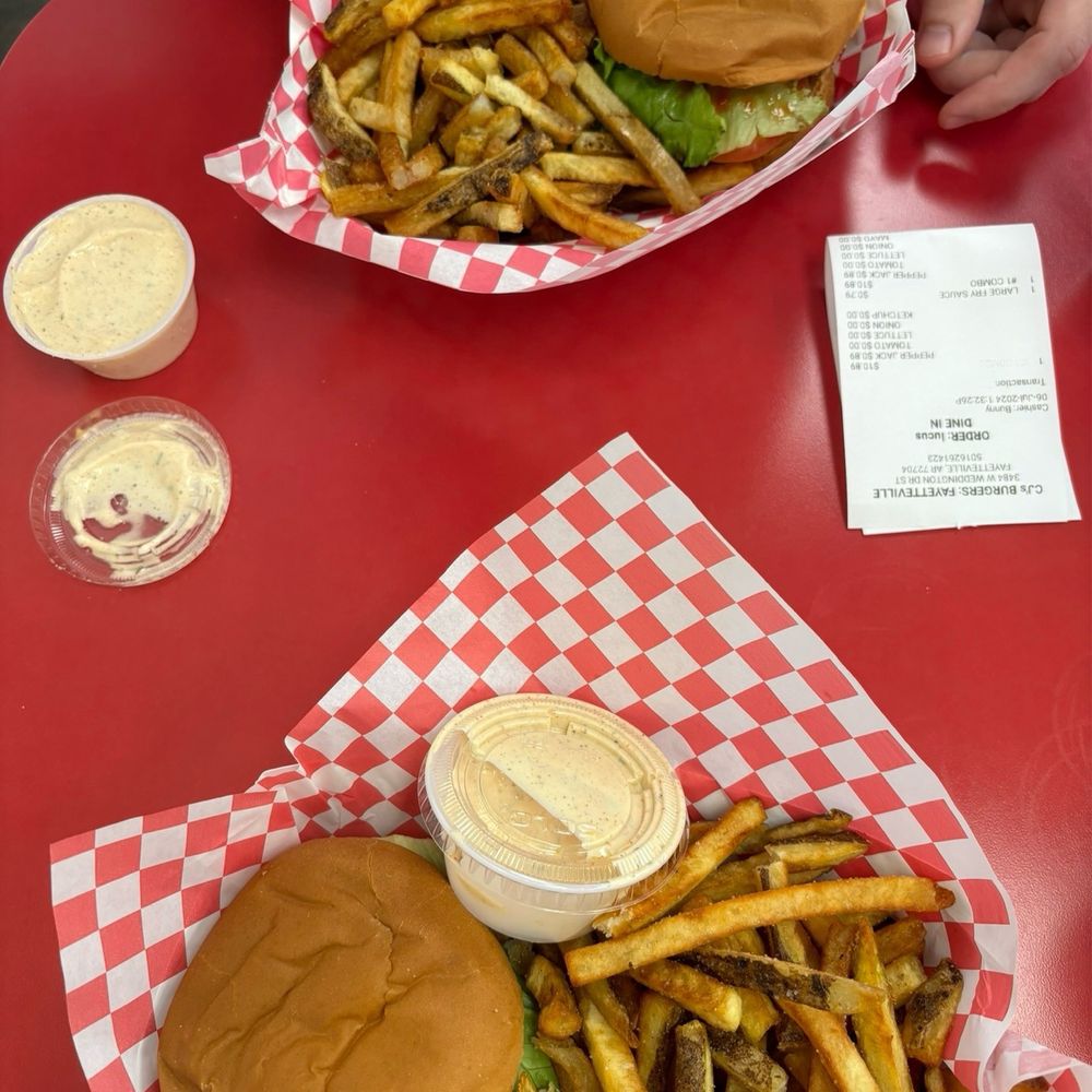 Quick Bites at Fayetteville Mall Food Court: What to Eat