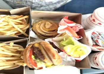 Imperial Valley Mall Food Court: Whats Good to Eat? Check Out These Tasty Options!