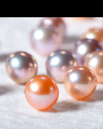 Are Cultured Freshwater Pearl Earrings Worth Buying? Discover the Pros and Cons in This Comprehensive Article!