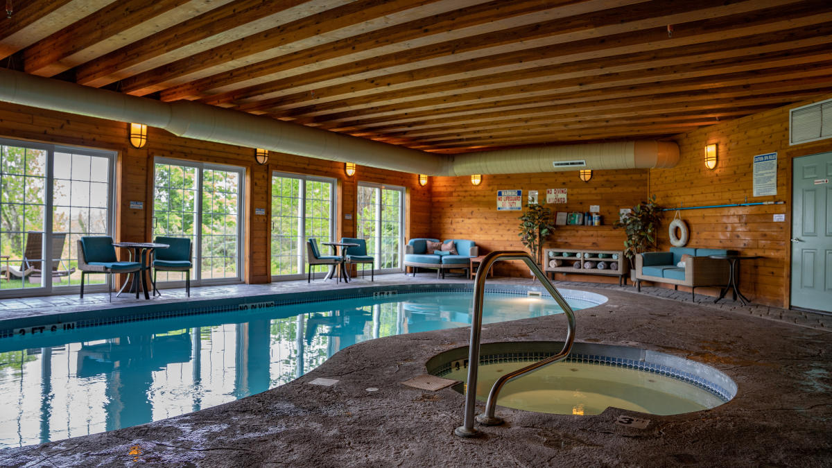Hotels with Indoor Pool in Poconos PA for Families - Fun for Everyone!