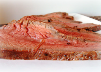 Juicy Santa Maria Tri-Tip in Slow Cooker (Perfect for Any Occasion)