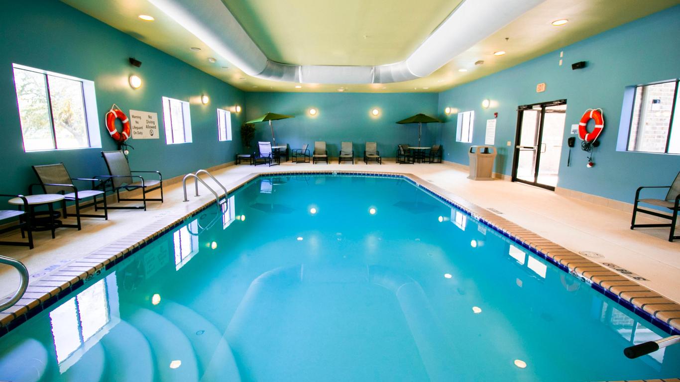 Need a Hotel in Baton Rouge With an Indoor Pool? Check These Out! (Your Ultimate Guide)