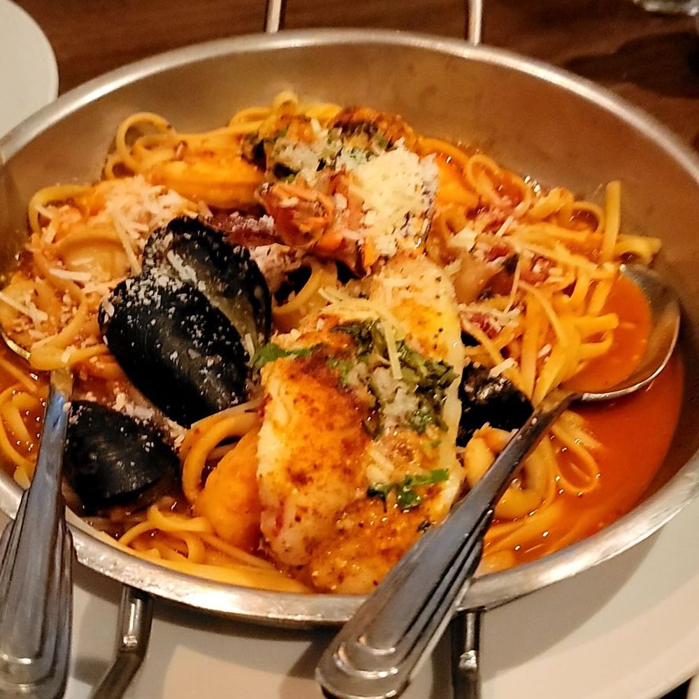 Find Food Near Northbrook Court: Your Guide to Local Restaurants.