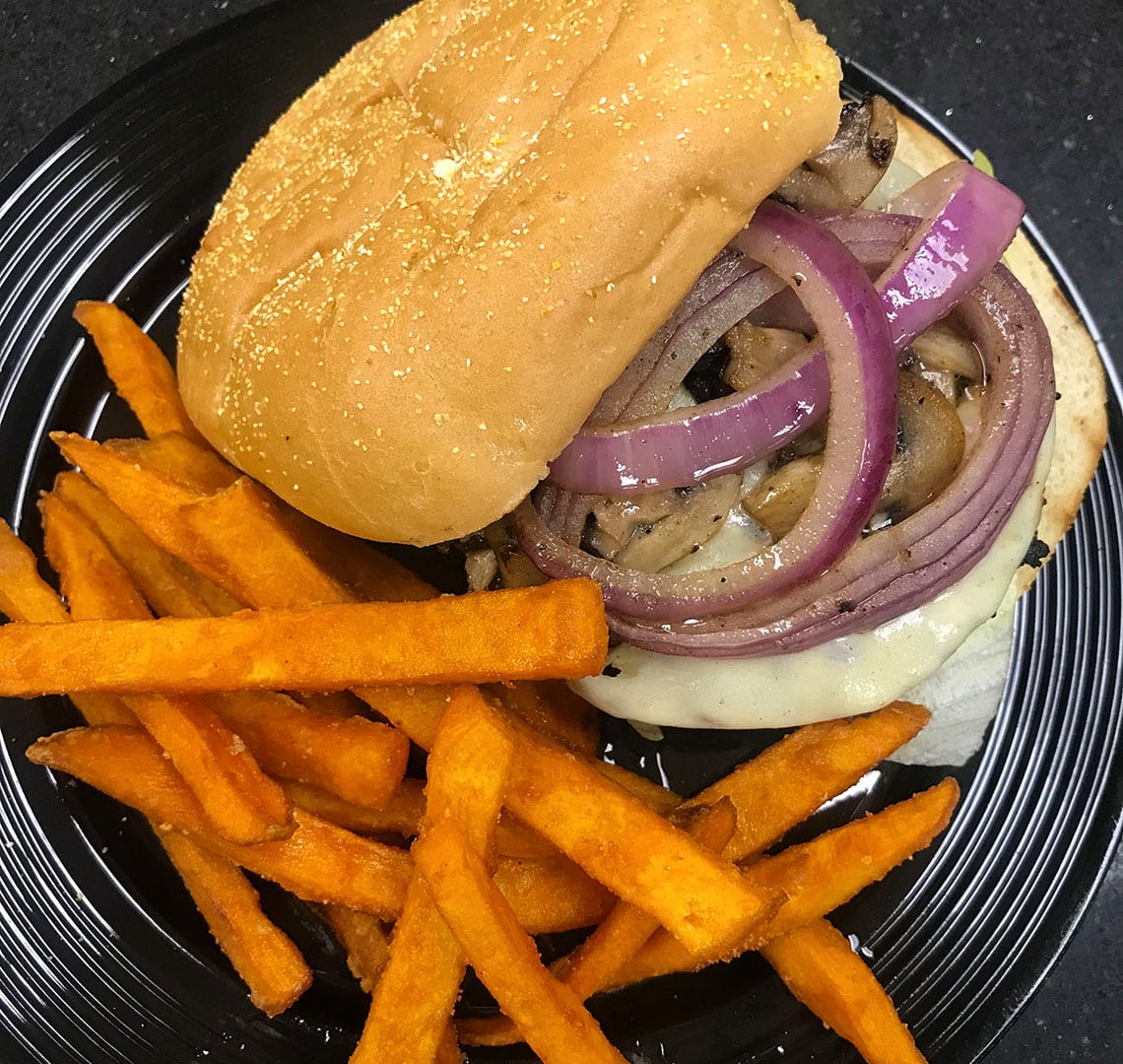 MacDill Food Court: Whats on the Menu Today? Your Guide to Tasty Eats at MacDill Food Court.