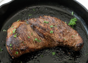 Tri Tip in a Cast Iron Skillet: Easy Recipe for Juicy Results