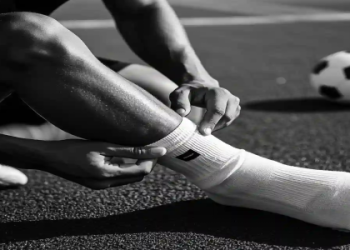 7 Expert Secrets To Choosing Football Padded Socks For Injury-Free Performance