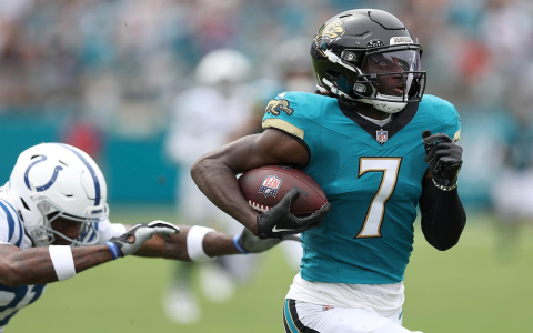 7 Expert Tips to Choose the Ultimate Football Thong: Comfort, Performance, and Buying Secrets