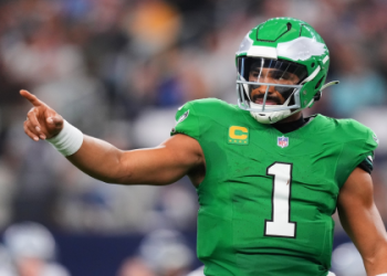 10 Ultimate Ways Experts Use Today's Predictions on Football for Winning Bets