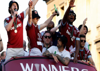 10 MUST-KNOW FACTS ABOUT ENGLISH PREMIER LEAGUE LONDON TEAMS: THE ULTIMATE GUIDE