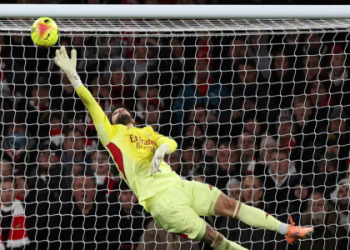 10 Expert Tips to Master the English Premier League Transfer Window Like a Pro